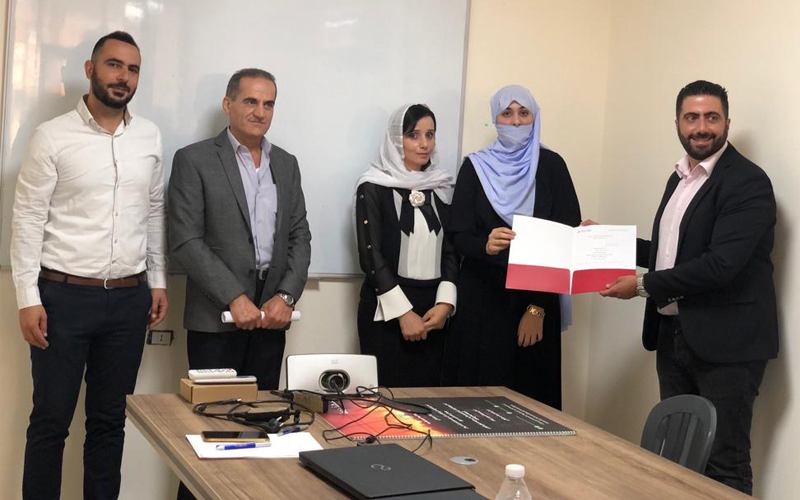 Two Students Receive Scholarships for Taking Part in MUBS TALKS بالعربي  